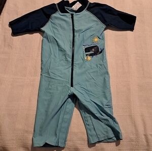 i play boys size 3T swim rashguard UPF 50+ NWOT